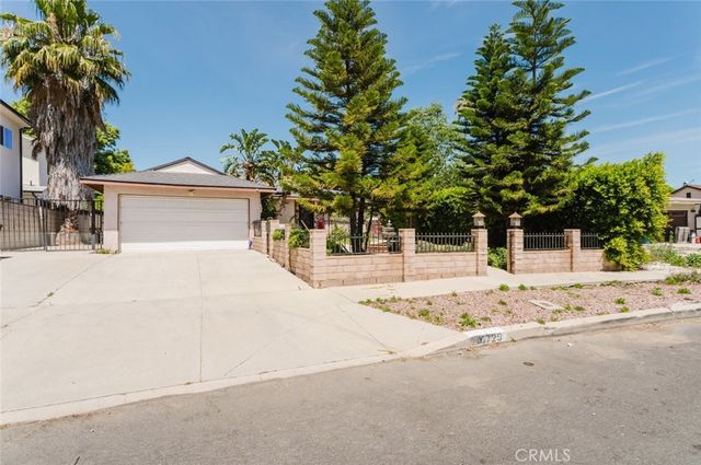 16729 Tulsa Street, Granada Hills, CA 91344