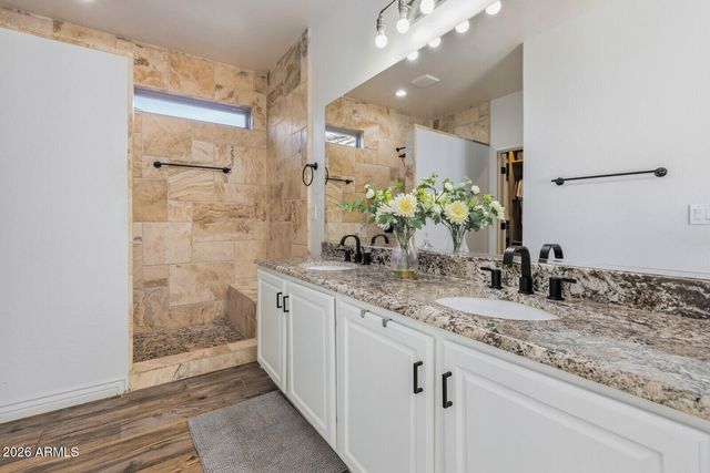 2553 W COYOTE CREEK Drive, Phoenix, AZ 85086