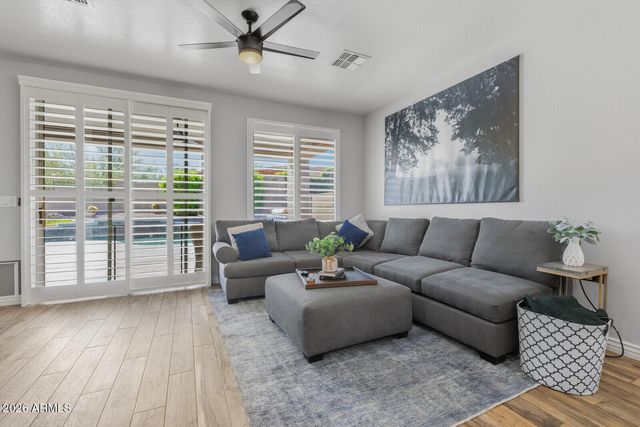 2553 W COYOTE CREEK Drive, Phoenix, AZ 85086