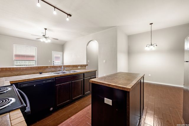 949 BROWN ROCK DR, New Braunfels, TX 78130