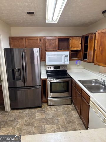 1937 Cornell Way, Morrow, GA 30260