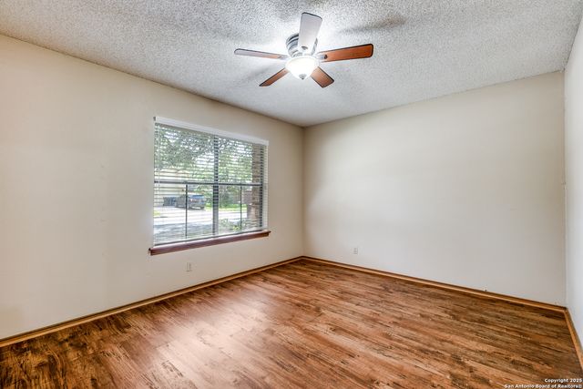 3743 Hunters Circle, San Antonio, TX 78230