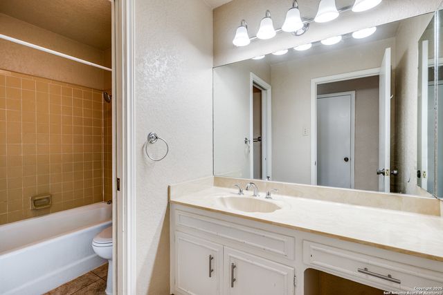 3743 Hunters Circle, San Antonio, TX 78230