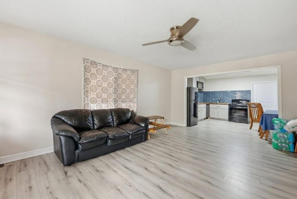 Image 3 of property listing at 5062 Butler Street, North Charleston, SC 29406