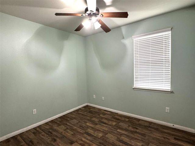 253 Eagle Brook LN, Buda, TX 78610