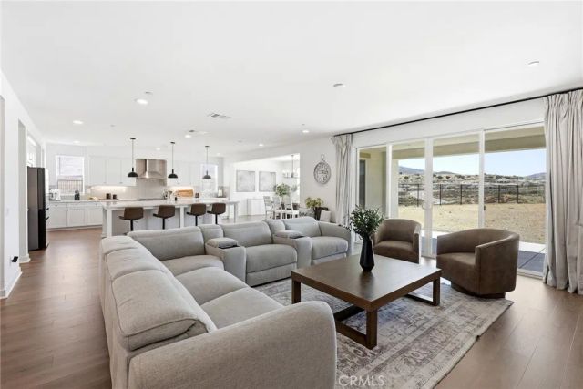39648 Canter Court, Palmdale, CA 93551