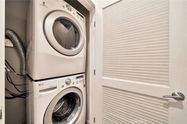 563 W Maple Avenue, Orange, CA 92868