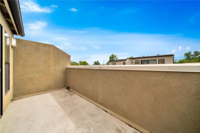 563 W Maple Avenue, Orange, CA 92868