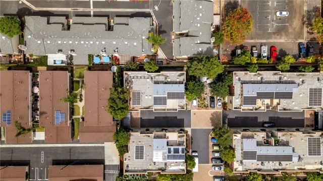 563 W Maple Avenue, Orange, CA 92868