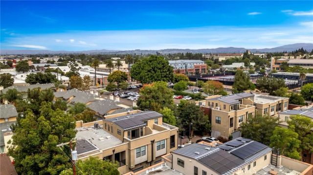 563 W Maple Avenue, Orange, CA 92868