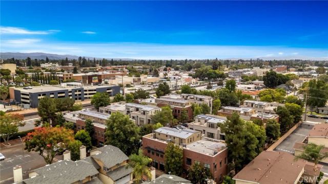 563 W Maple Avenue, Orange, CA 92868