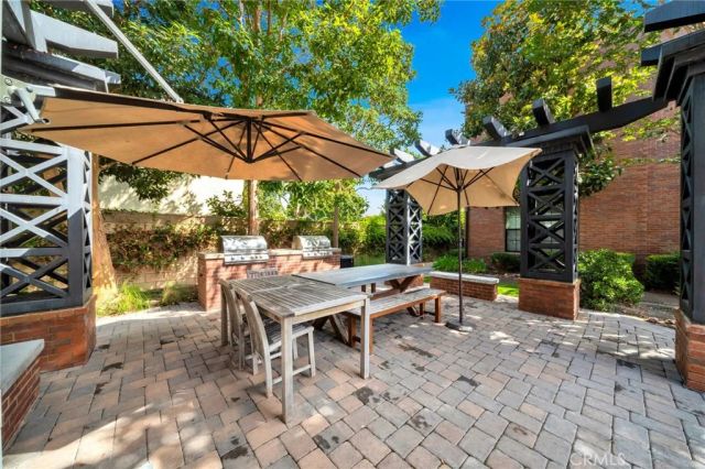 563 W Maple Avenue, Orange, CA 92868