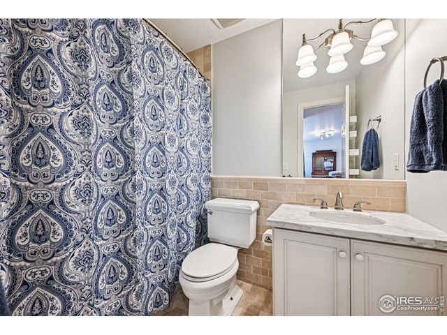 17745 E Jamison Ave, Centennial, CO 80016