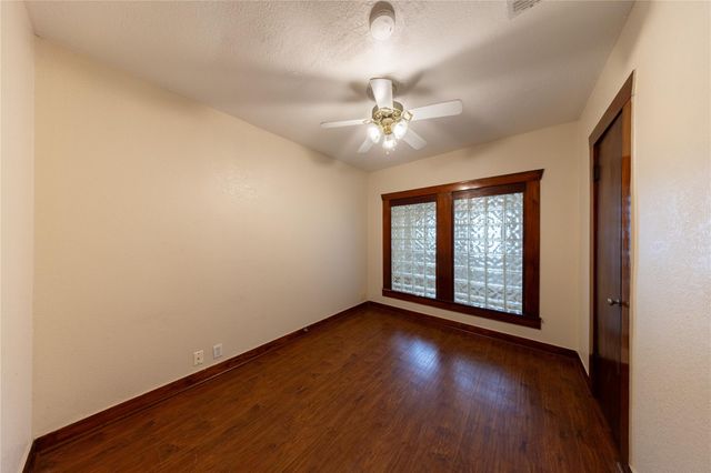 1229 W 21st Street, Houston, TX 77008