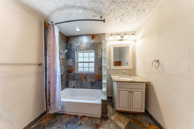 1229 W 21st Street, Houston, TX 77008