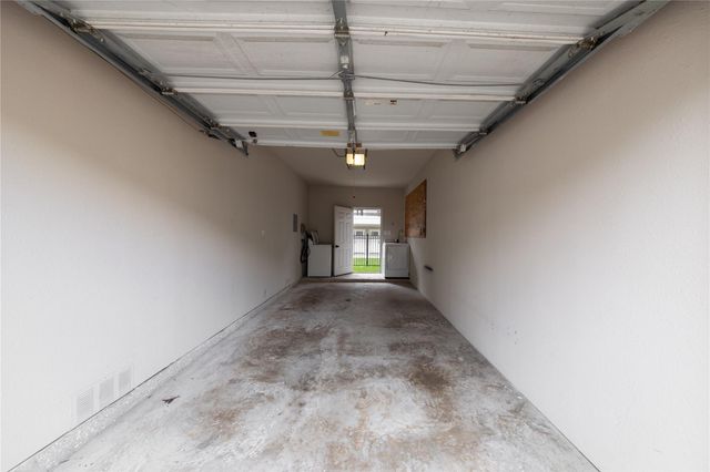 1229 W 21st Street, Houston, TX 77008