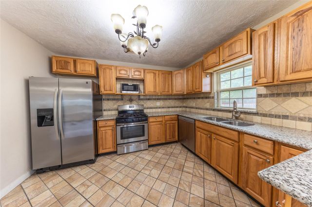 1229 W 21st Street, Houston, TX 77008