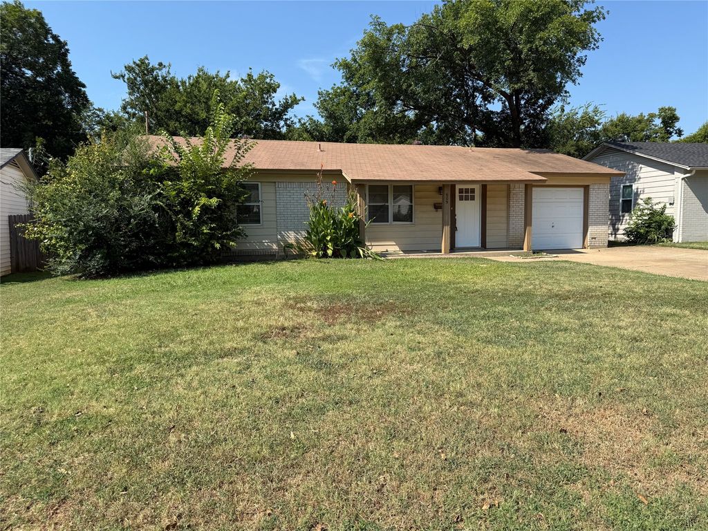 609 Crane Drive, Euless, TX 76039