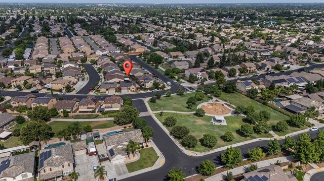 3002 Redington Avenue, Clovis, CA 93619