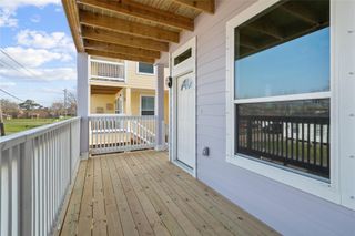 706 Lee Street, La Porte, TX 77571