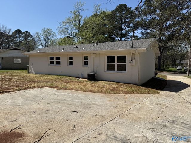 2108 Lufkin Drive, Huntsville, AL 35810