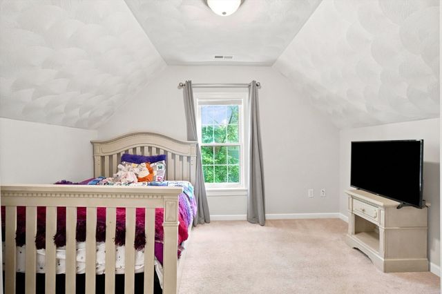 998 Boston Rd, Haverhill, MA 01835