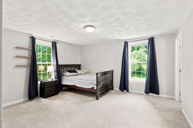 998 Boston Rd, Haverhill, MA 01835