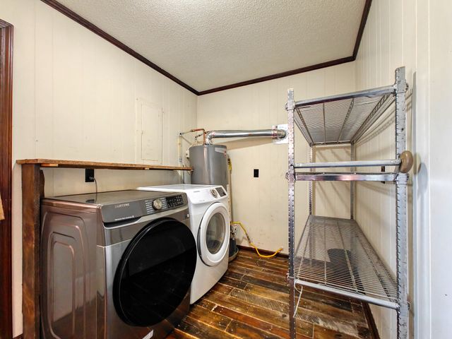 628 Tom White Rd, Big Sandy, TN 38221