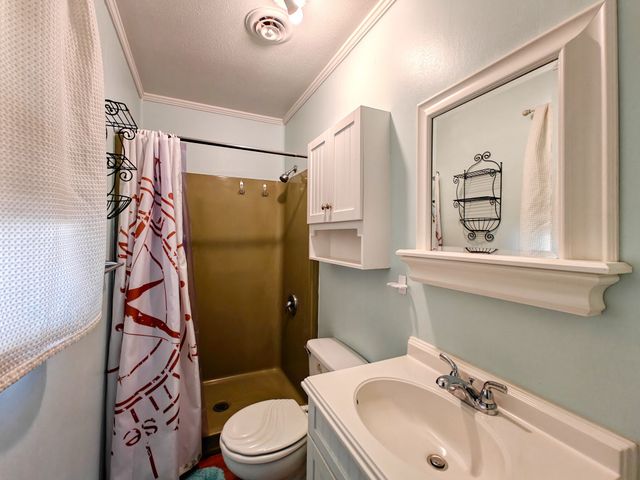 628 Tom White Rd, Big Sandy, TN 38221