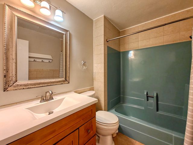 628 Tom White Rd, Big Sandy, TN 38221