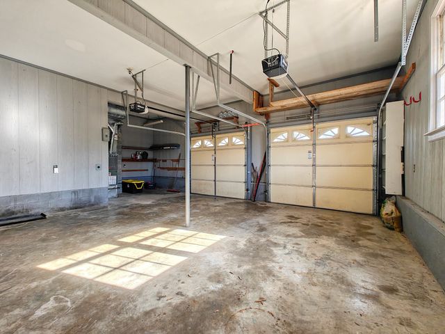 628 Tom White Rd, Big Sandy, TN 38221