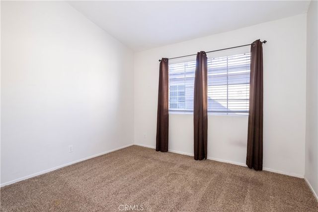 18347 Saticoy 28, Reseda, CA 91335