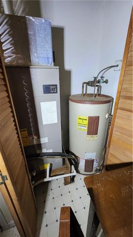 302 Sandberg LN, Cardinal, VA 23025