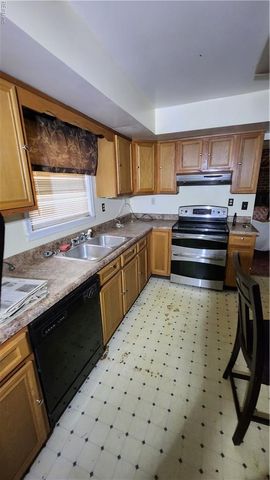 302 Sandberg LN, Cardinal, VA 23025