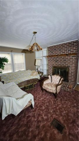 302 Sandberg LN, Cardinal, VA 23025