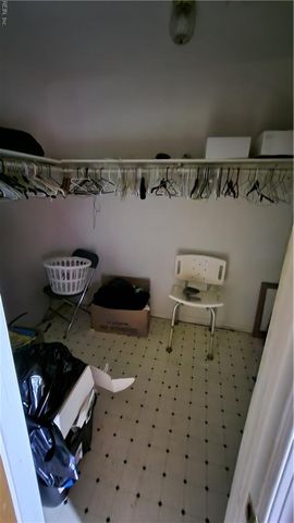 302 Sandberg LN, Cardinal, VA 23025