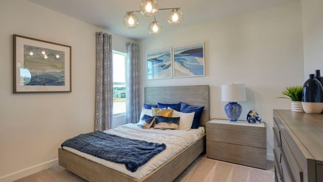 1987 Fuchsia Place NW, Palm Bay, FL 32907