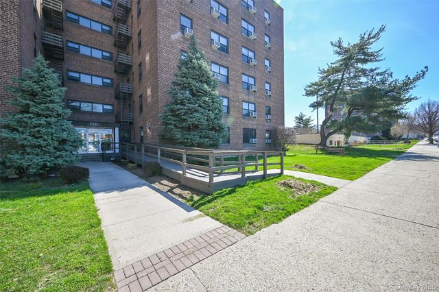 73-11 Bell Boulevard 1F, Oakland Gardens, NY 11364