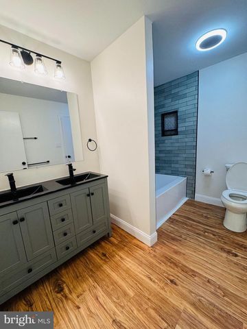 533 MARTIN AVE, Mount Joy, PA 17552