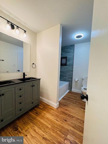 533 MARTIN AVE, Mount Joy, PA 17552