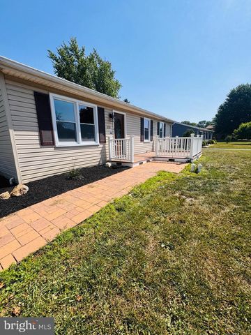 533 MARTIN AVE, Mount Joy, PA 17552