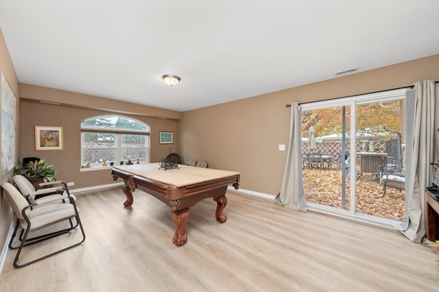 9120 S Keeler Avenue, Oak Lawn, IL 60453