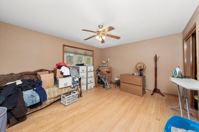 9120 S Keeler Avenue, Oak Lawn, IL 60453