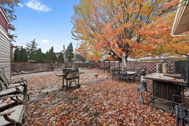 9120 S Keeler Avenue, Oak Lawn, IL 60453