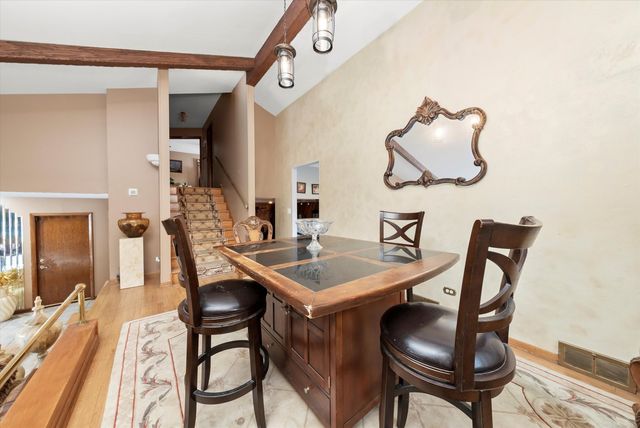 9120 S Keeler Avenue, Oak Lawn, IL 60453