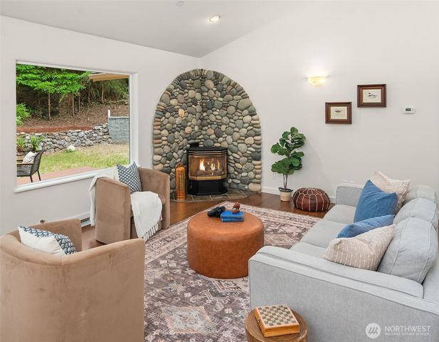 10420 SW 230th Street, Vashon, WA 98070