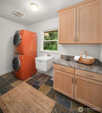 10420 SW 230th Street, Vashon, WA 98070