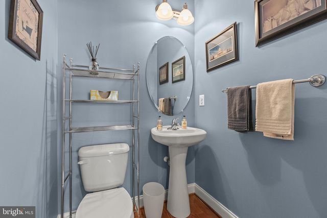 33 BOBOLINK DR, Gettysburg, PA 17325