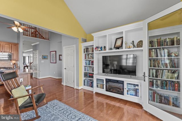 33 BOBOLINK DR, Gettysburg, PA 17325