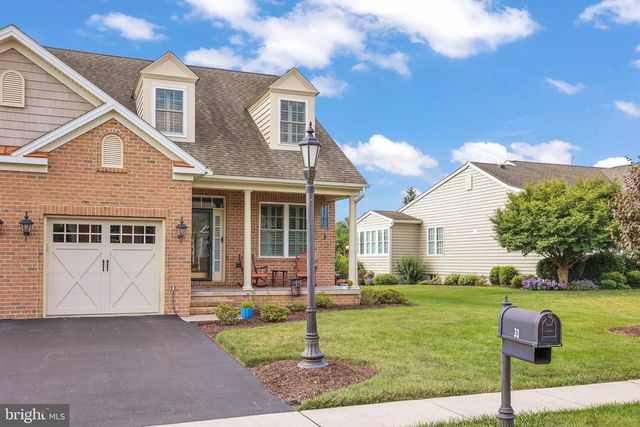 33 BOBOLINK DR, Gettysburg, PA 17325